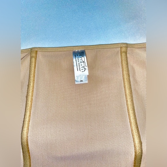 Sofia Intimates by Sofia Vergara Women's Power Mesh Waist Trainer - Picture 12 of 14